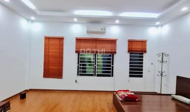 Cần bán nhà ngõ 127 phố lạc long quân quận tây hồ