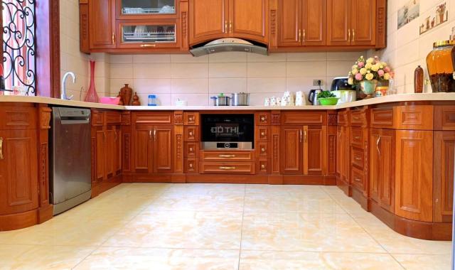 Bán nhà biệt thự Xuân Đỉnh, Từ Liêm, 180m2 x 5 tầng, gara 4 ô tô, đẳng cấp thượng lưu!!!