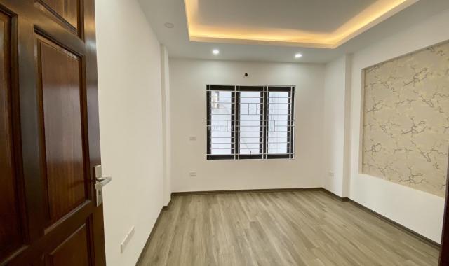 Bán nhà ngõ Linh Lang, Phan Kế Bính, Liễu Giai, DT38m2x5 tầng mới giá nhỉnh 5 tỷ