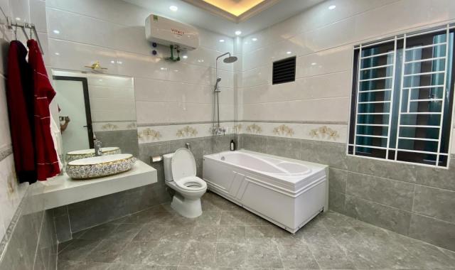 Bán nhà ngõ Linh Lang, Phan Kế Bính, Liễu Giai, DT38m2x5 tầng mới giá nhỉnh 5 tỷ