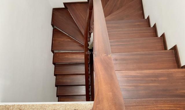 Bán nhà ngõ Linh Lang, Phan Kế Bính, Liễu Giai, DT38m2x5 tầng mới giá nhỉnh 5 tỷ