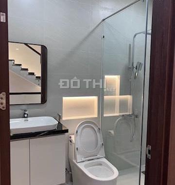 Nguyên căn Ecocity mới tinh 1 trệt 3 lầu 3 phòng ngủ giá 20tr/ tháng