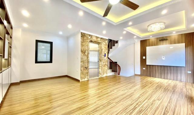 Bán nhà riêng 5 tầng tại phố Thái Hà, Đống Đa, dt 70m, mặt tiền rộng 6.6m, oto ra vào thoải mái