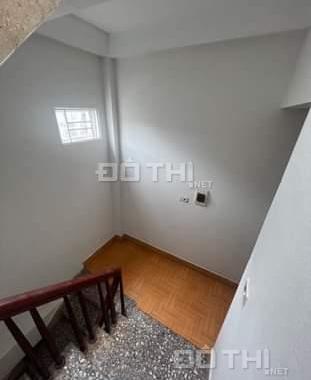 Bán nhà Việt Hưng 4 tầng, 2 thoáng, giá nhô 2 tỷ, 2 thoáng