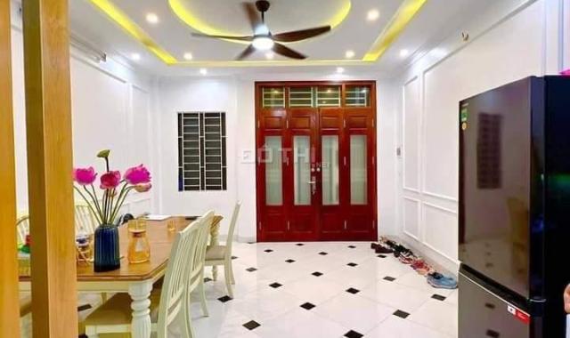 + BÁN GẤP TRONG TUẦN.  - Nhà dân xây Ngọc Thụy - Long Biên Giá Cực Kỳ Tốt #Giá_Chỉ_3_tỷ