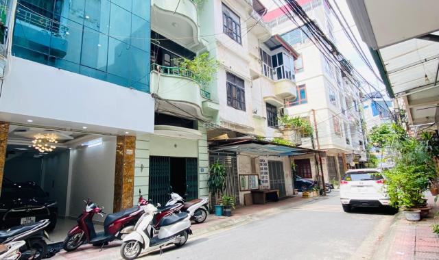 Bán nhà Ba Đình 45m 5 tầng giá 10.9 tỉ nhà đẹp, phân lô, ô tô