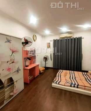 Bán rẻ gấp nhà Thanh Am 30m, 5 tầng, giá 2.8 tỷ