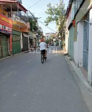 Bán nhà gần Hoa lâm 35m, 4 tầng, giá 2.6 ty, quá rẻ, tiện ích bạt ngàn giá tri vô hình, hiếm lắm