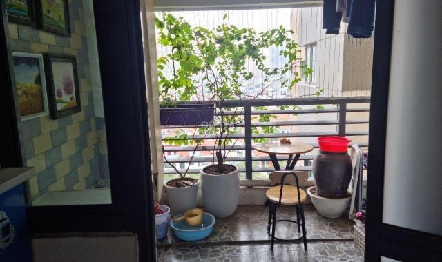 Giá bán chỉ 4,4 tỷ cho căn hộ Mulberry Lane, thiết kế 3PN và 1 phòng thờ, ban công ĐN mát, full NT