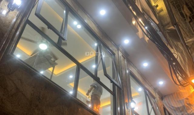 Bán nhà Đào Tấn, Phan Kế Bính DT 40 m xây 6 t thang máy lô góc giá nhỉnh 10 tỷ ô tô vào