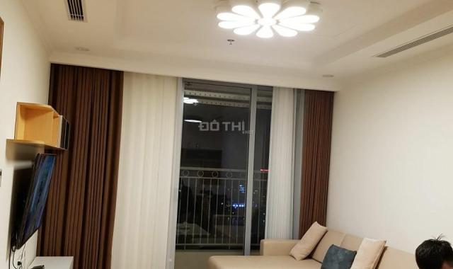 Chính chủ tôi cho thuê CHCC Vinhomes Nguyễn Chí Thanh 2PN, đủ đồ nội thất. LH đt 0344529391 xem nhà