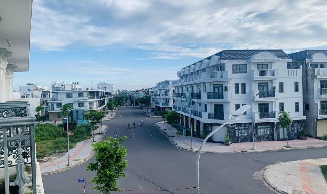 Cặp góc nhà thô 1 trệt 3 lầu đẹp duy nhất trong khu dân cư Bửu Long 3, 142m2 giá đầu tư 9,5 tỷ