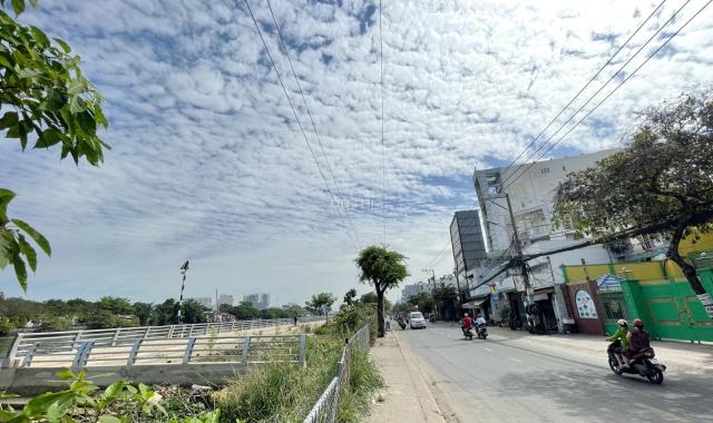 Bán lô đất khủng DT 50x40m số 385 Trần Xuân Soạn giá 220 tỷ Quận 7