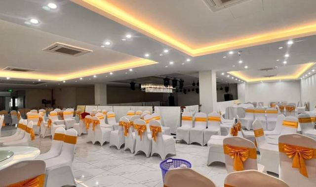 BÁN GẤP TRUNG TÂM TIỆC CƯỚI HÀ NỘI GIÁ CỰC RẺ
