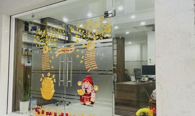 Quận 10 - nhà mới - hẻm xe hơi đậu cửa - 1 căn ra mặt tiền - 3 tầng