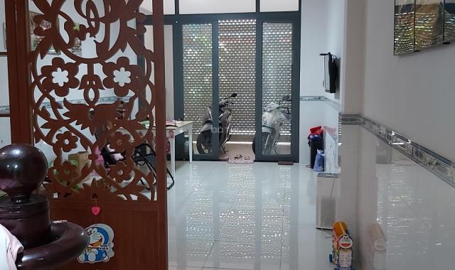 Chính chủ đang cần tiền bán gấp căn nhà mới 3 tầng hẻm Nguyễn Sơn, 70m2, giá 7,2 tỉ thương lượng