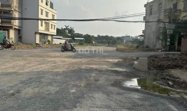Lô Đất Vàng Ngọc Thụy.  #DT_40m_MT5m_Hậu_Giá_Chỉ_Có_5Tỷ. Đường Lớn 10m Vỉa Hè 2 Bên