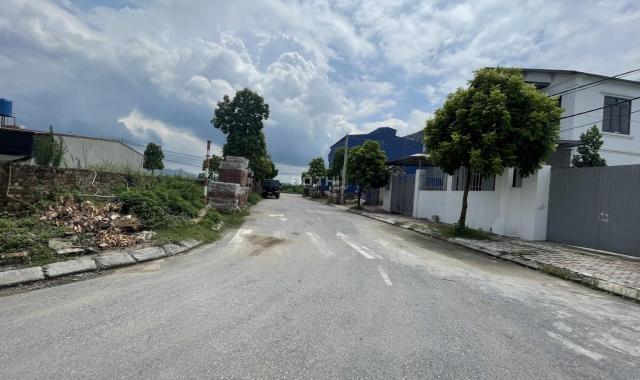 Bán đất kim hoa mê linh 100m2, 3ty hơn tý,  đường 9m, kinh doanh