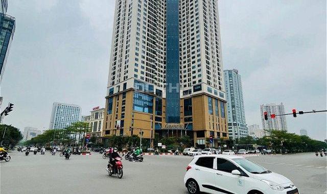 Cần bán gấp căn hộ chung cư cao cấp Golden Park Tower 2 Phạm Văn Bạch 95m2, 3PN tặng full nội thất