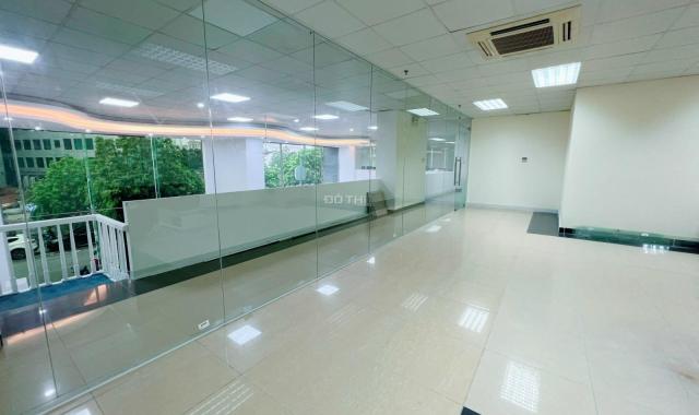 Cho thuê VP 50m2 - 60m2 tại đường Trung Kính, Yên Hòa, full DV, SD ngay. LH 0964.05.2828