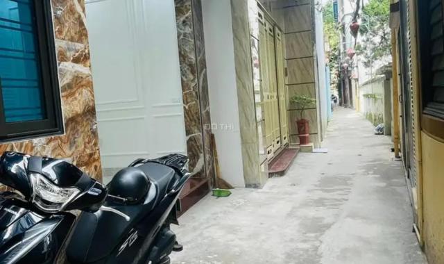 Ngõ Rộng Nhà Đẹp Thạch Bàn LB 38m_mt4_Giá_Chỉ_Có_2_68Tỷ Giá Chưa Từng Có Trong Khu Vực - Ngõ Thông