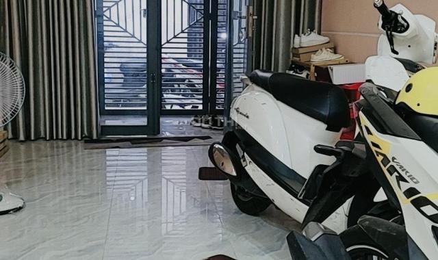 Nhà xây mới tặng nội thất – Lê Hồng Phong Q10 – 5 tầng – hẻm 6m – nhỉnh 8 tỷ