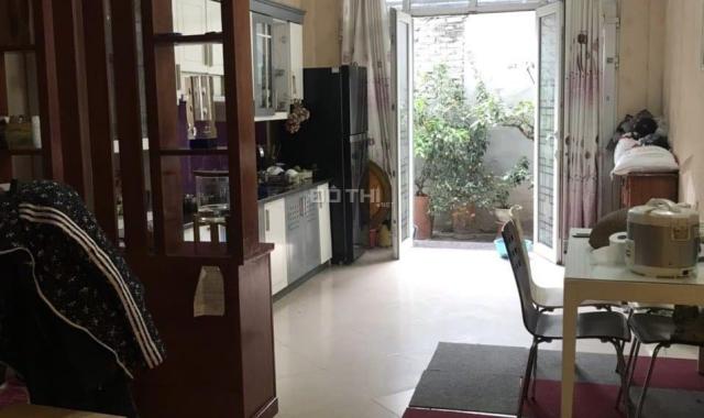 Bán nhà 4 tầng gần đại học Tài Nguyên Môi trường, nội thất đẹp ở luôn, lh 0973022884