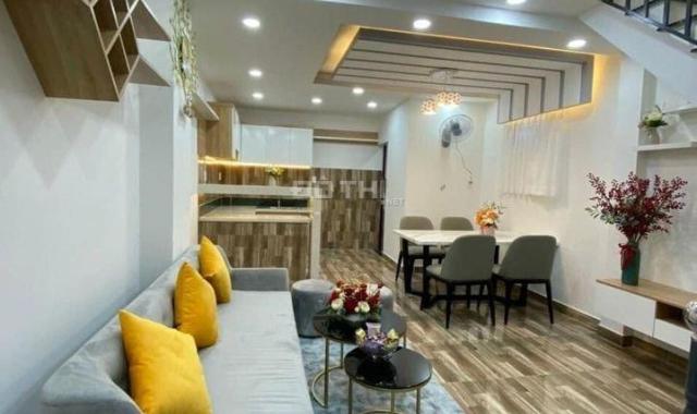 Bán gấp nhà 1 trệt 2 lầu, 100m2, Sổ Hồng Riêng, mới xây ngay chợ Bình Thành, Bình Tân.