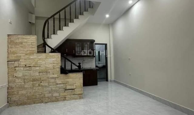 Bán nhà ngõ 81 phố lạc long quân quận tây hồ giá 3 Tỷ tí tẹo