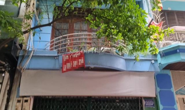 Cho thuê nhà Huỳnh Thúc Kháng 5T x 51m2 làm SPA, Trung tâm tiếng, Cửa hàng sạch