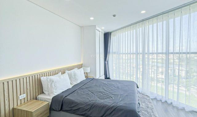 Cho thuê căn góc 2 ngủ The Minato Residence giá 14 triệu bao phí quản lý