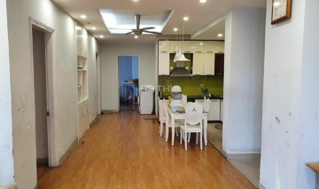 Bán cc ở Làng quốc tế thăng long, CĂN GÓC 131,5M2, 3 ngủ, sửa đẹp đúng như ảnh