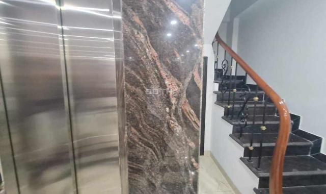 Ô tô đỗ cửa, thang máy - phố Hoàng Ngân, Thanh Xuân - DT 55m2x7T - nhỉnh 8 tỷ