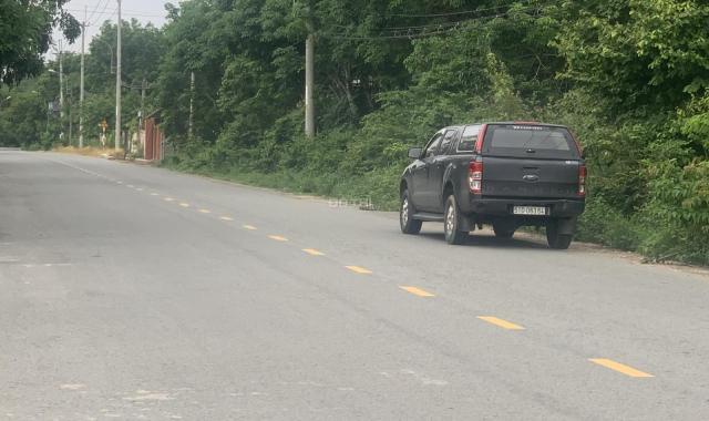 Cần bán gấp Lô Đất 900m2 mặt tiền đường nhựa ngang 20x45