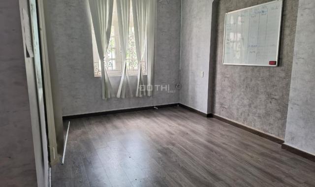 Cho thuê biệt thự khu Phan Xích Long, Phú Nhuận, 4 tầng, KDTD