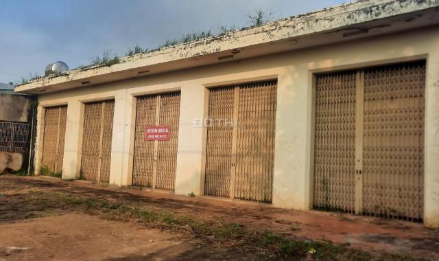 Cho thuê nhà nguyên căn + bãi đất trống làm xưởng sản xuất, kho bãi vận chuyển