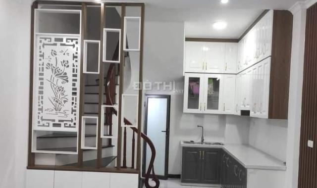 Cần bán 2 căn nhà Ngọc Hà, Ba Đình diện tích sổ đỏ 30m2 xây 5 tầng giá chào 4.6 tỷ.