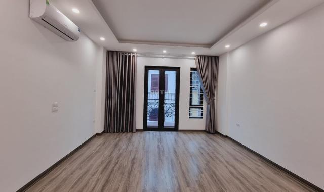 BÁN NHÀ PHỐ TRẦN CUNG 55M2, 6 TẦNG THANG MÁY, 2 THOÁNG, PHÂN LÔ, Ô TÔ TRÁNH