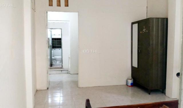 Cho thuê nhà HXH Huỳnh Văn Bánh, Phú Nhuận, 3 tầng, thông ra chợ PN