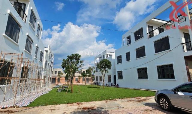 Bán nhà phố thương mại 1T2L 100m2 Bảo Vinh Residence TP Long Khánh chỉ 4,2 tỷ