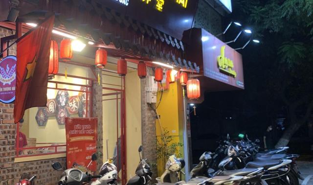 Sang nhượng Nhà hàng Nguyễn Phong Sắc, Cầu Giấy, 350m2, giá: 680 triệu, hđ10 năm, giá: 50 triệu/th