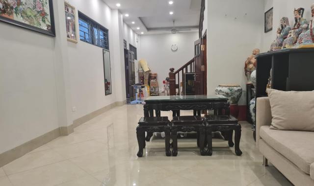 Bán nhà riêng tại Đường Nguyễn Văn Cừ, Phường Ngọc Lâm, Long Biên, Hà Nội diện tích 50m2 giá 5.9 