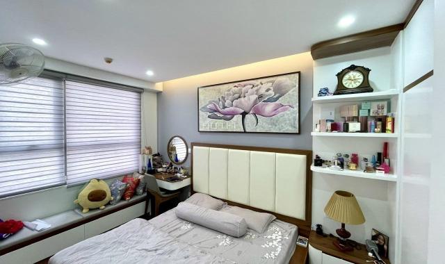Bán căn hộ 2PN, 2WC, ban công ĐN, gồm nội thất - Vinhomes D'capital, Trần Duy Hưng