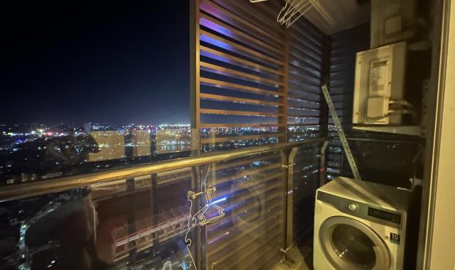Cho thuê căn góc 2 ngủ view sân vận động LC chung cư SHP Plaza giá 14 triệu bao phí có thoả thuận