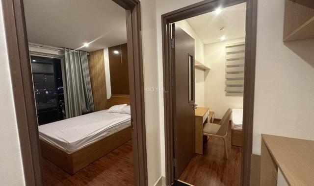 Cho thuê căn góc 2 ngủ view sân vận động LC chung cư SHP Plaza giá 14 triệu bao phí có thoả thuận