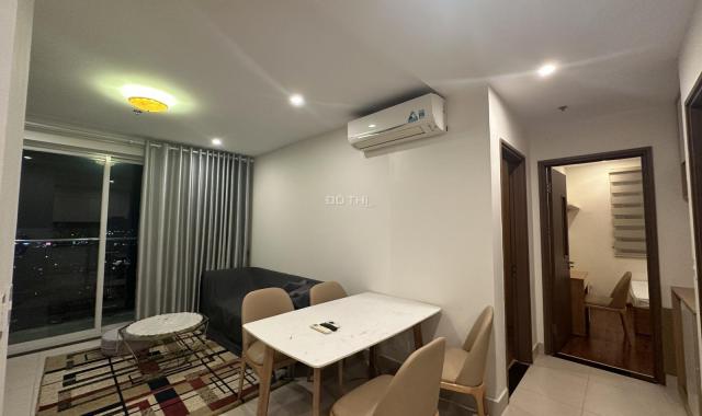 Cho thuê căn góc 2 ngủ view sân vận động LC chung cư SHP Plaza giá 14 triệu bao phí có thoả thuận