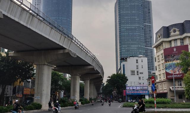 Hiếm: Bán tòa nhà mặt phố Nguyễn Văn Huyên - 8 tầng thang máy - vỉa hè 8m - giá tốt