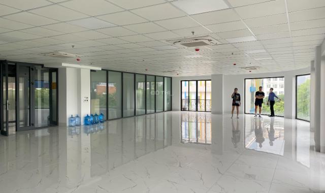 Còn duy nhất 1 sàn văn phòng 200m khu vực Nguyễn Chánh - Cầu Giấy, giá thuê 229k/m2/tháng