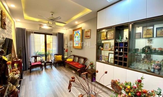 Bán nhà Bồ Đề - DT 32m2 - 5 tầng, 2 thoáng - Ôtô qua - 3,65 tỷ