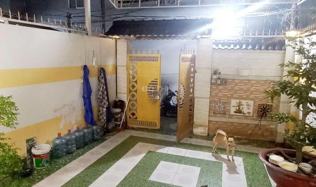 Chợ Phú Xuân, Thị Trấn Nhà Bè, 6m x 20m, trệt lầu, đất thực tế 140m2.